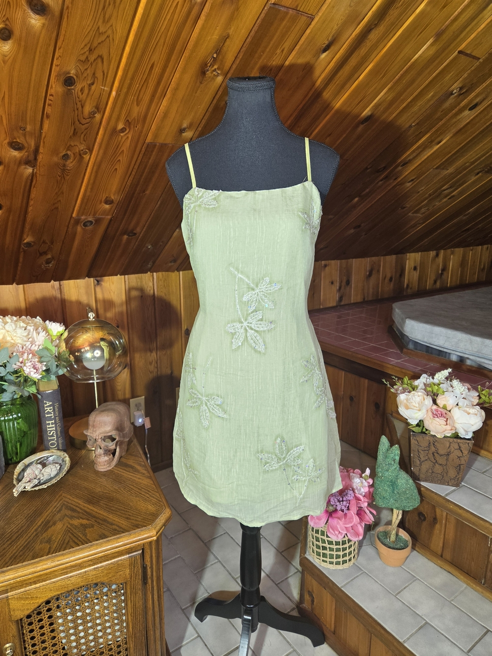 NWT Commense Light Green Spaghetti-Strap Mini Dress with Floral Appliquรฉ